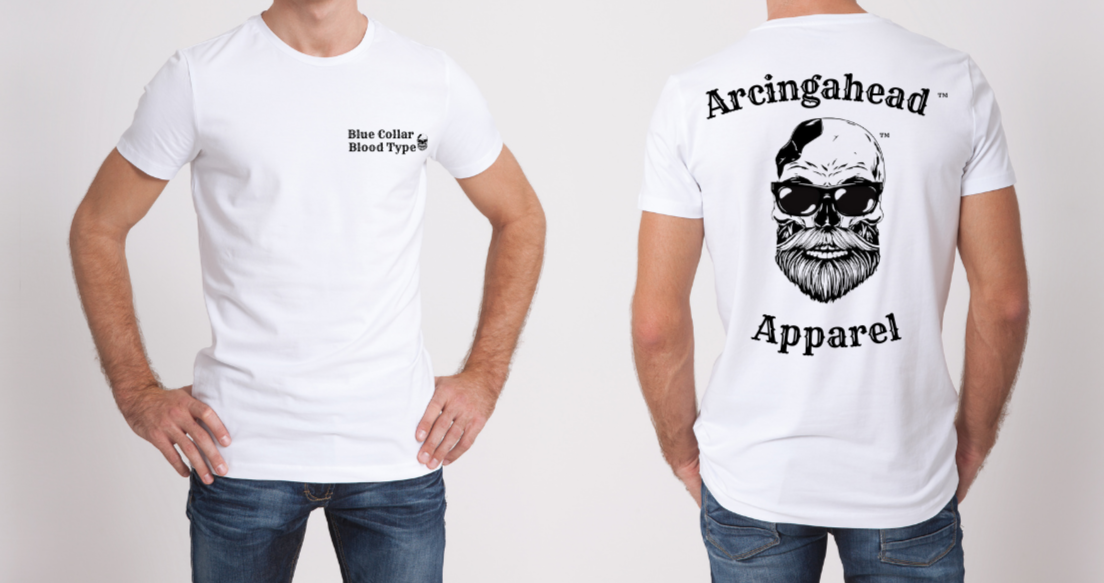 Camiseta de hombre Arcingahead Blue Collar Logo blanca de manga corta